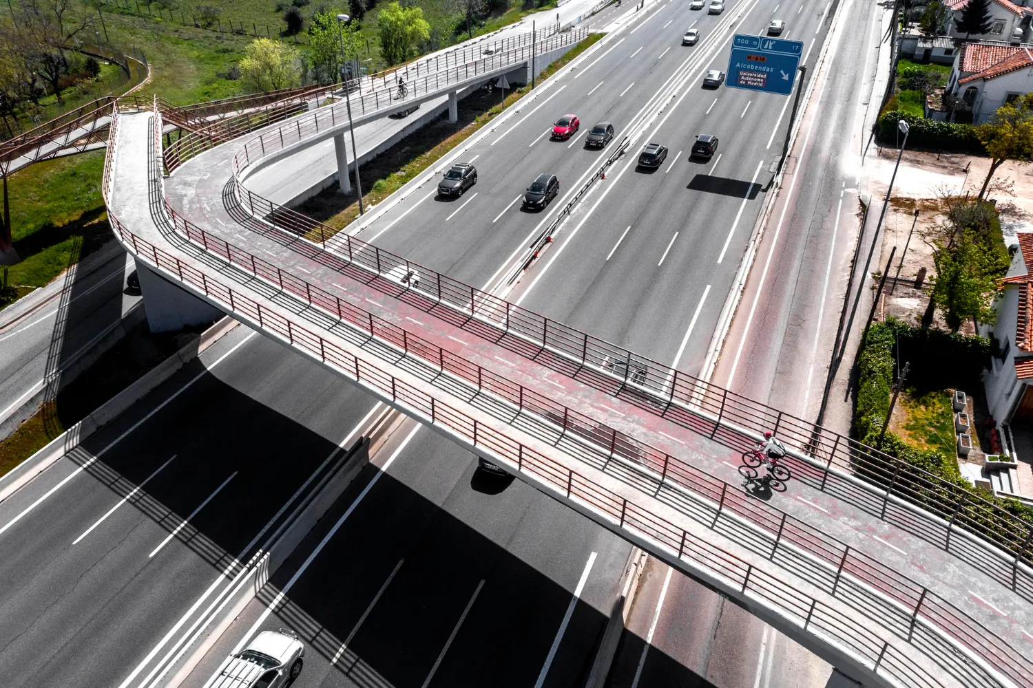 Life In The Fast Lane: Basic Fundamentals Of Freeway Driving - Get ...